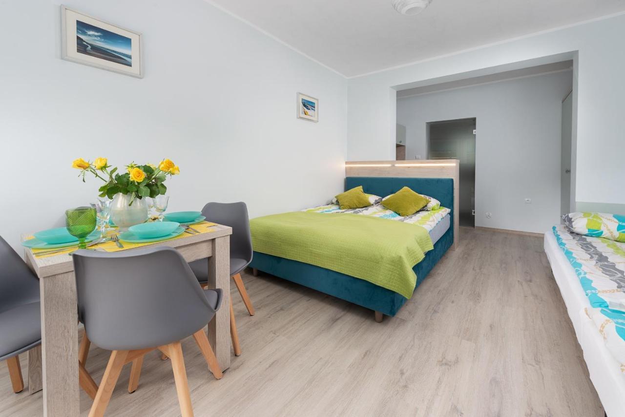 Roza Baltyku - Apartamenty I Pokoje A Dębki Exterior foto