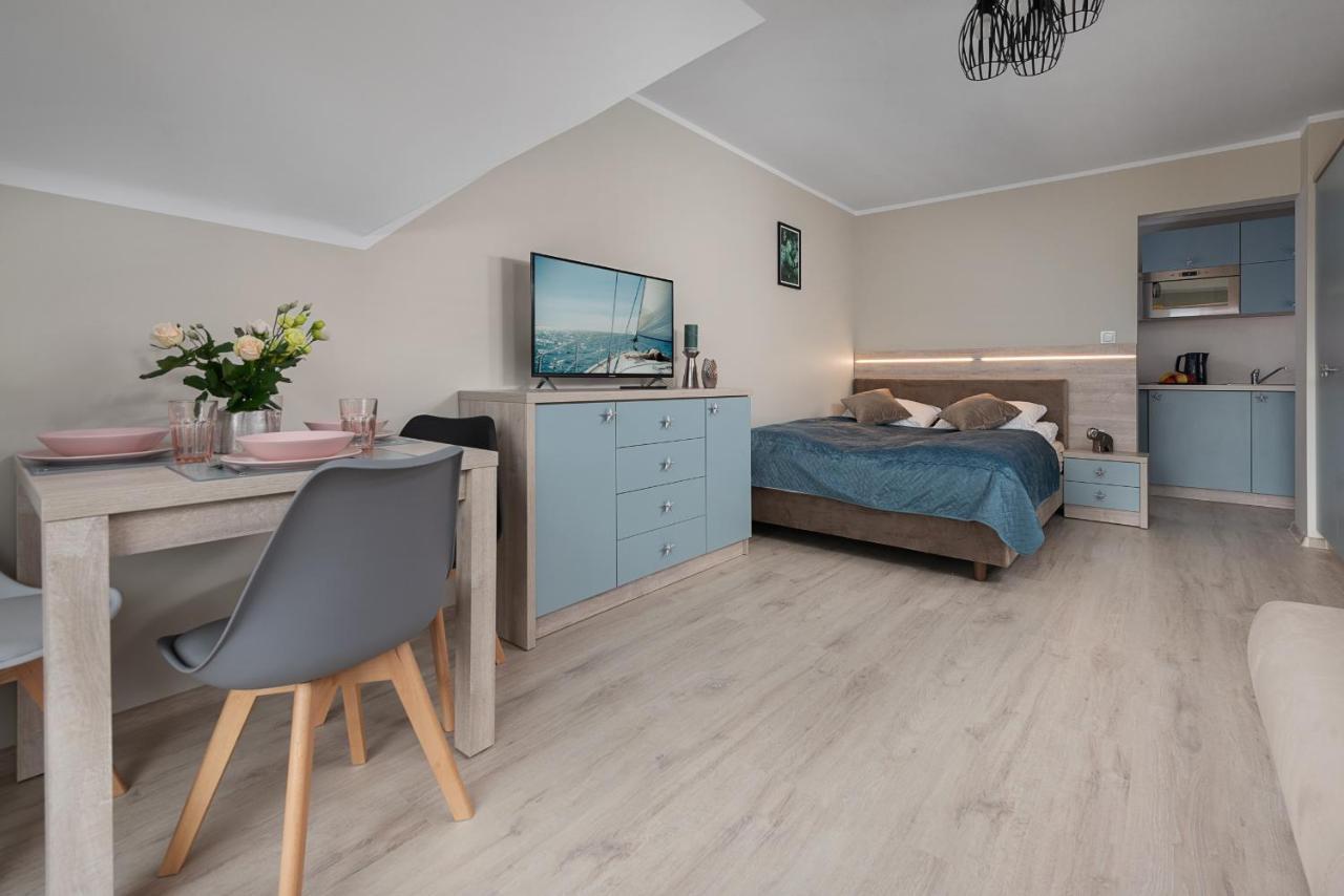 Roza Baltyku - Apartamenty I Pokoje A Dębki Exterior foto