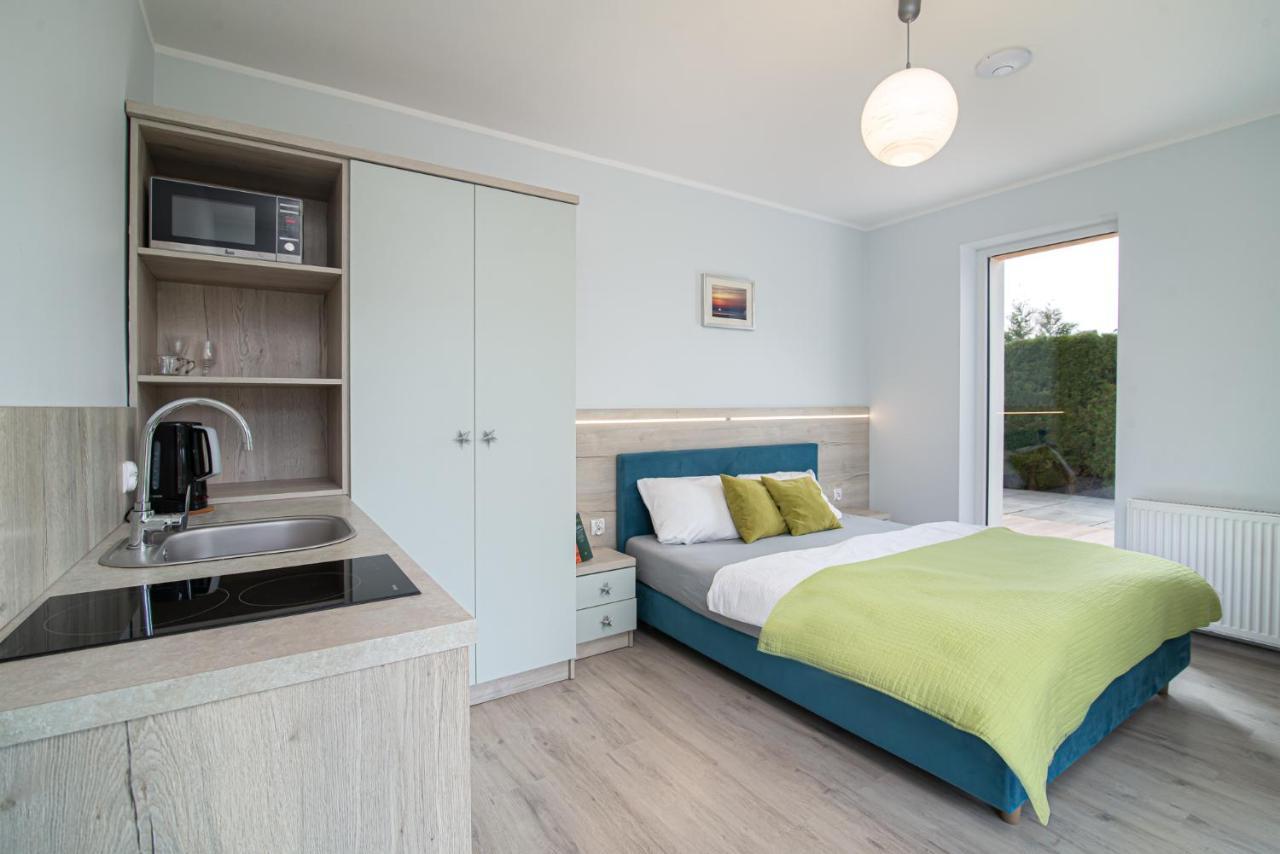 Roza Baltyku - Apartamenty I Pokoje A Dębki Exterior foto
